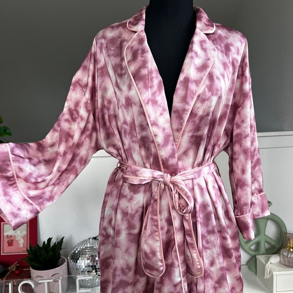 Forever 21 Tie Dye Smoking Jacket - Picture 2 of 5